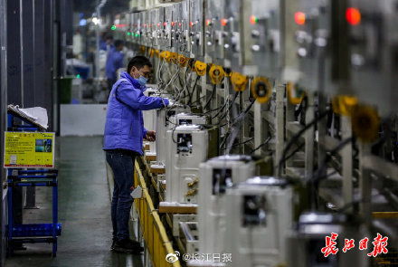 美的武汉工厂冲击历史峰值产能,1500个岗位虚位以待